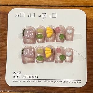 Floral and Heart Nail Art Set Size M